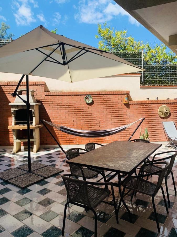 Vila Torrevarata Vacanze Santa Teresa Di Riva Exteriér fotografie